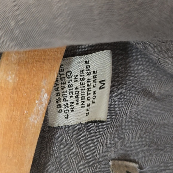 Batik Bay button-up SS men's shirt, greenish-Grey color. Size M. - Picture 3 of 4